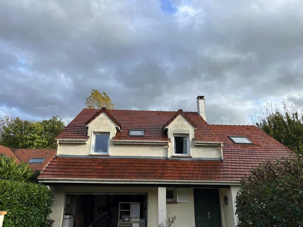 Couvreur Chartres 28000 – Nettoyage toiture